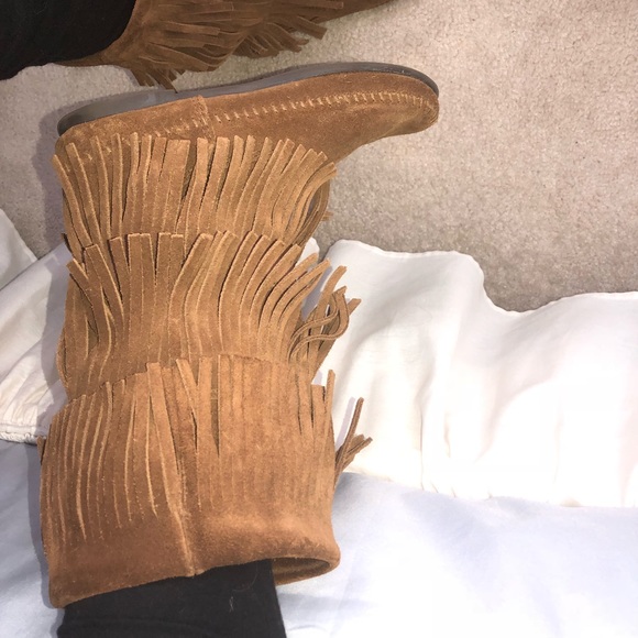 fringe boots🌟🌟🌟 - Picture 3 of 4